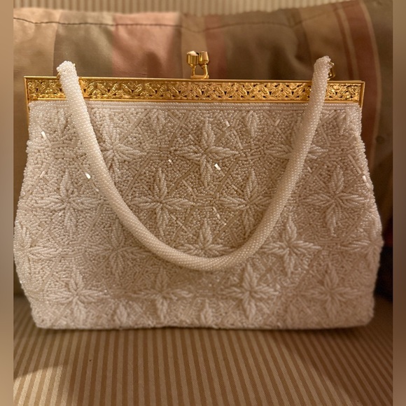 Vintage Handmade Hong Kong Elegant White Beaded Handbag Gold Accents Pristine